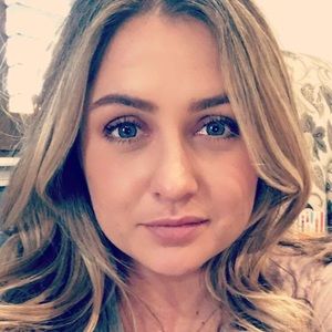 Meet your Posher, Hillary